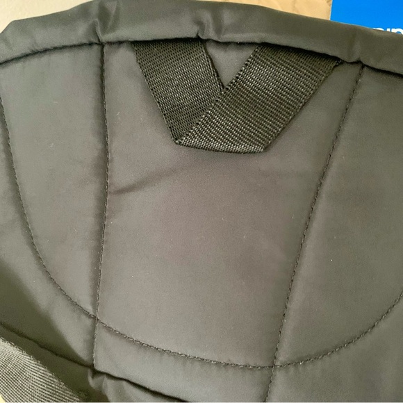 NWT Adidas Originals Black & White Waist  Bag - Picture 4 of 10